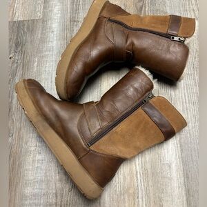 UGG Breida Waterproof Chestnut Boots Fuzzy Lining